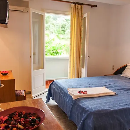 Averto Hotel Áyios Nikítas