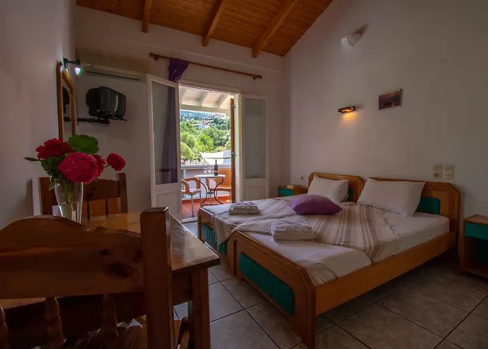 Averto Áyios Nikítas