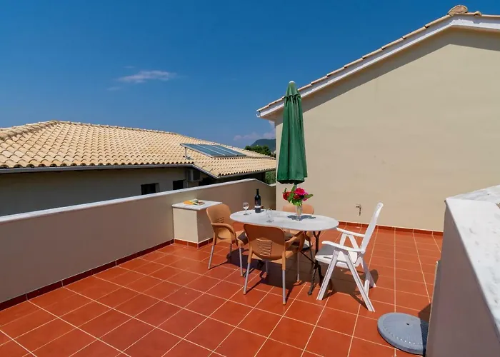 Averto Áyios Nikítas