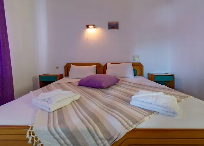 Averto Áyios Nikítas